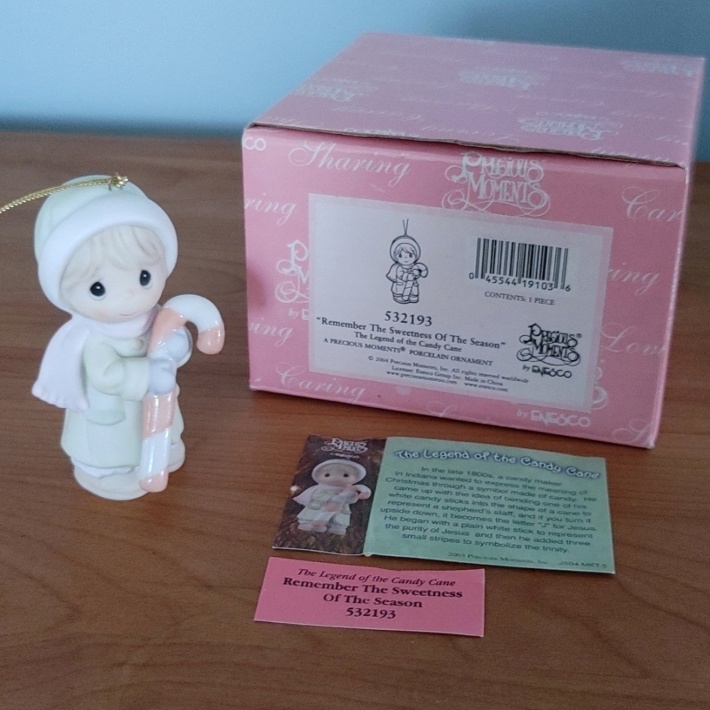 Precious Moments ornament 2004, #532193 Remember the Sweetness of the Season